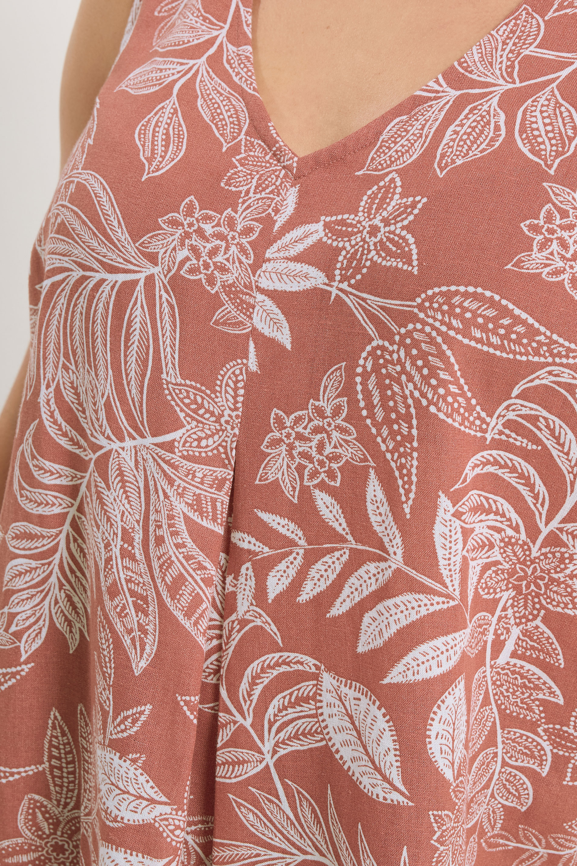 YOURS Plus Size Rust Orange Palm Leaf Linen Vest Top | Yours Clothing 4