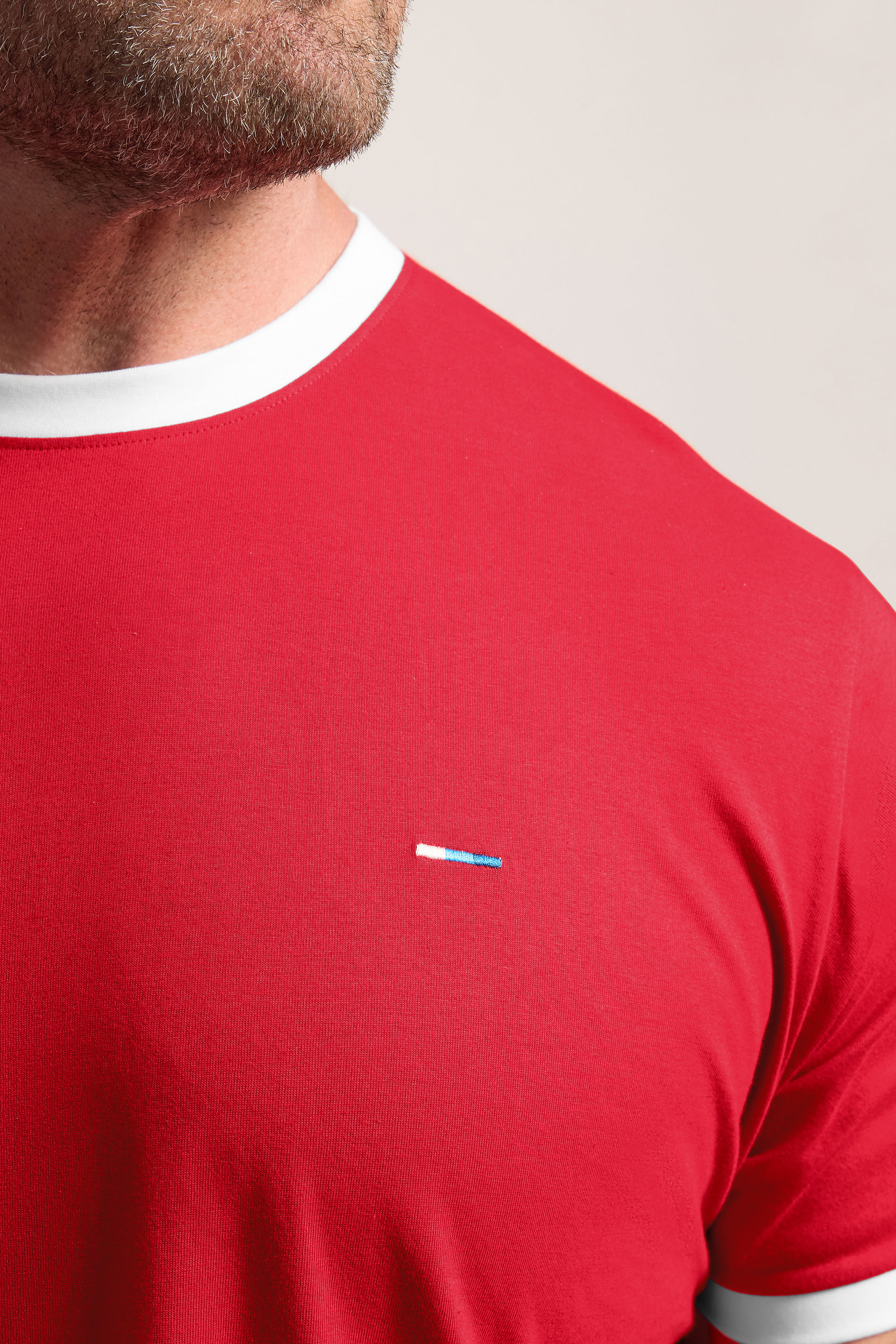 https://cdn.mandco.com/Images/ProductImages/84c4789a-33ec-46_704037_D.jpg