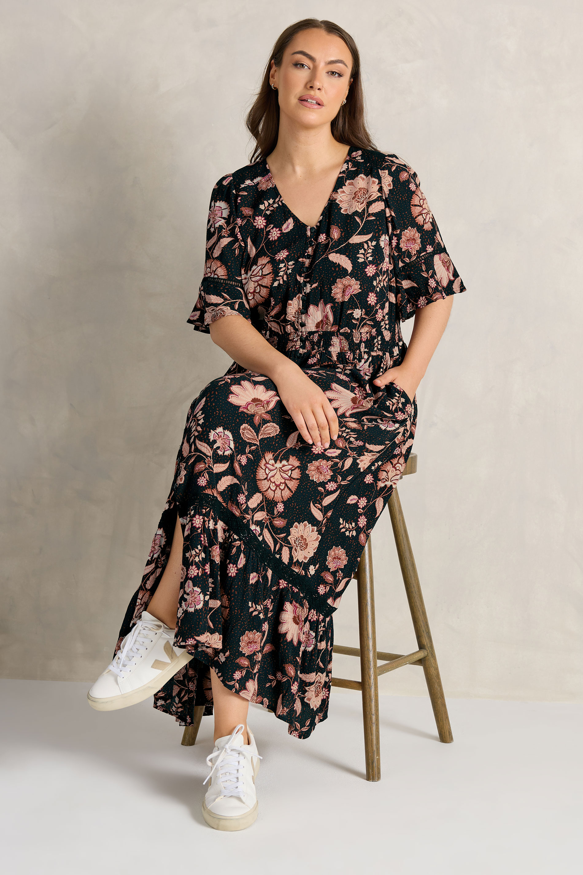 EVANS Plus Size Black Floral Crinkle Button Through Maxi Dress | Evans 1