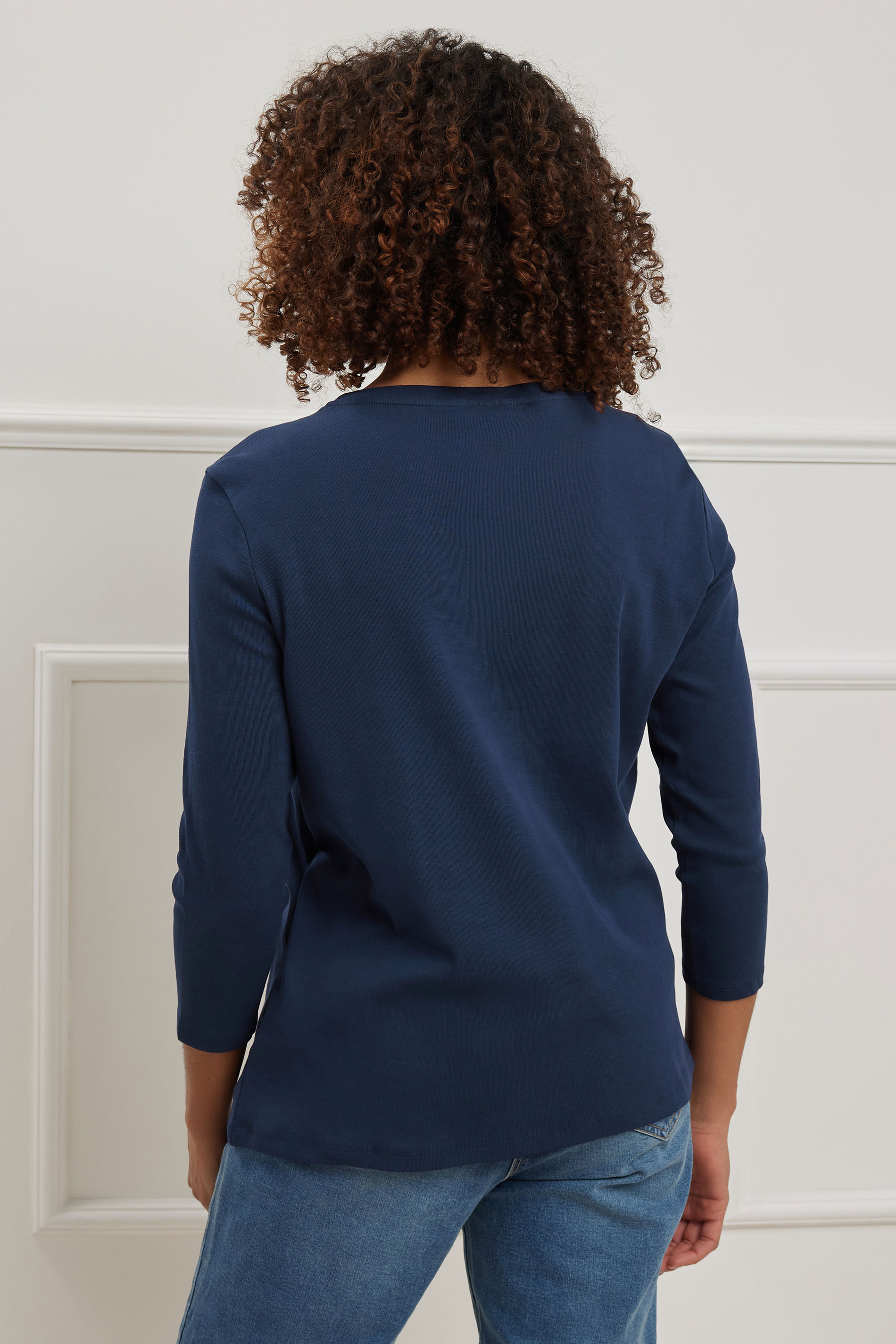 Soft cotton navy blue tee … M ,,,