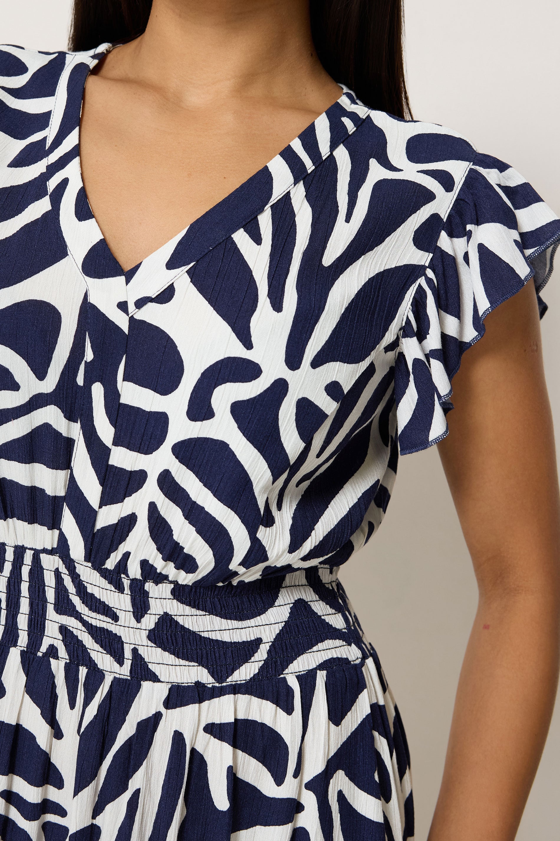 M&Co Petite Navy Blue Abstract Print V-Neck Dress | M&Co 4