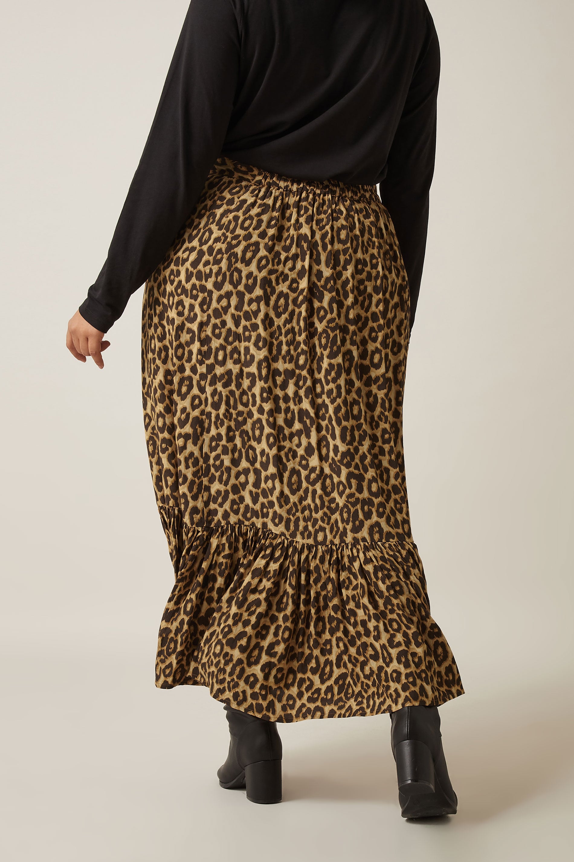 EVANS Plus Size Brown Leopard Print Maxi Skirt | Evans 2