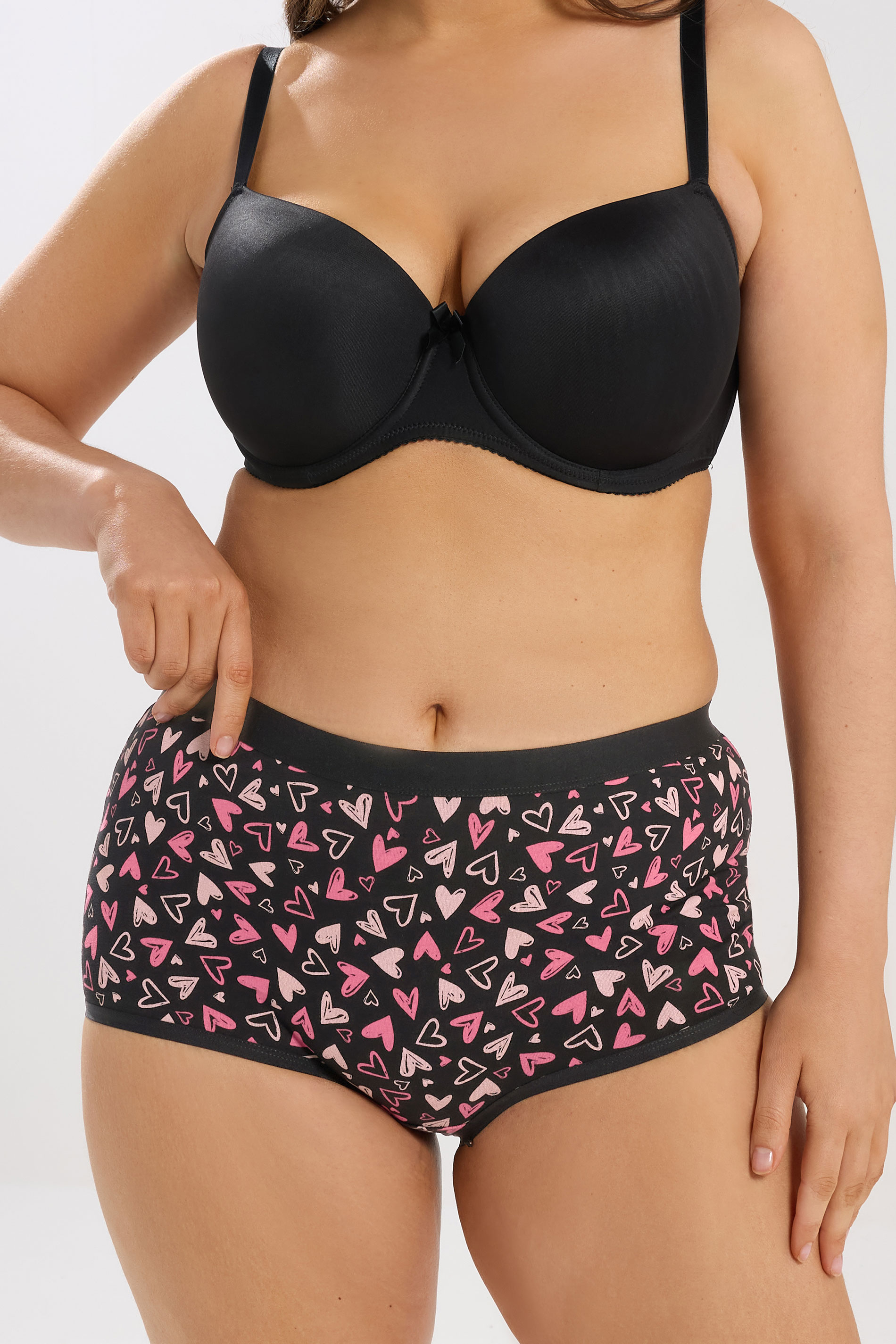YOURSET 5 PACK Plus Size Black Heart Print Shorts | Yours Clothing 2