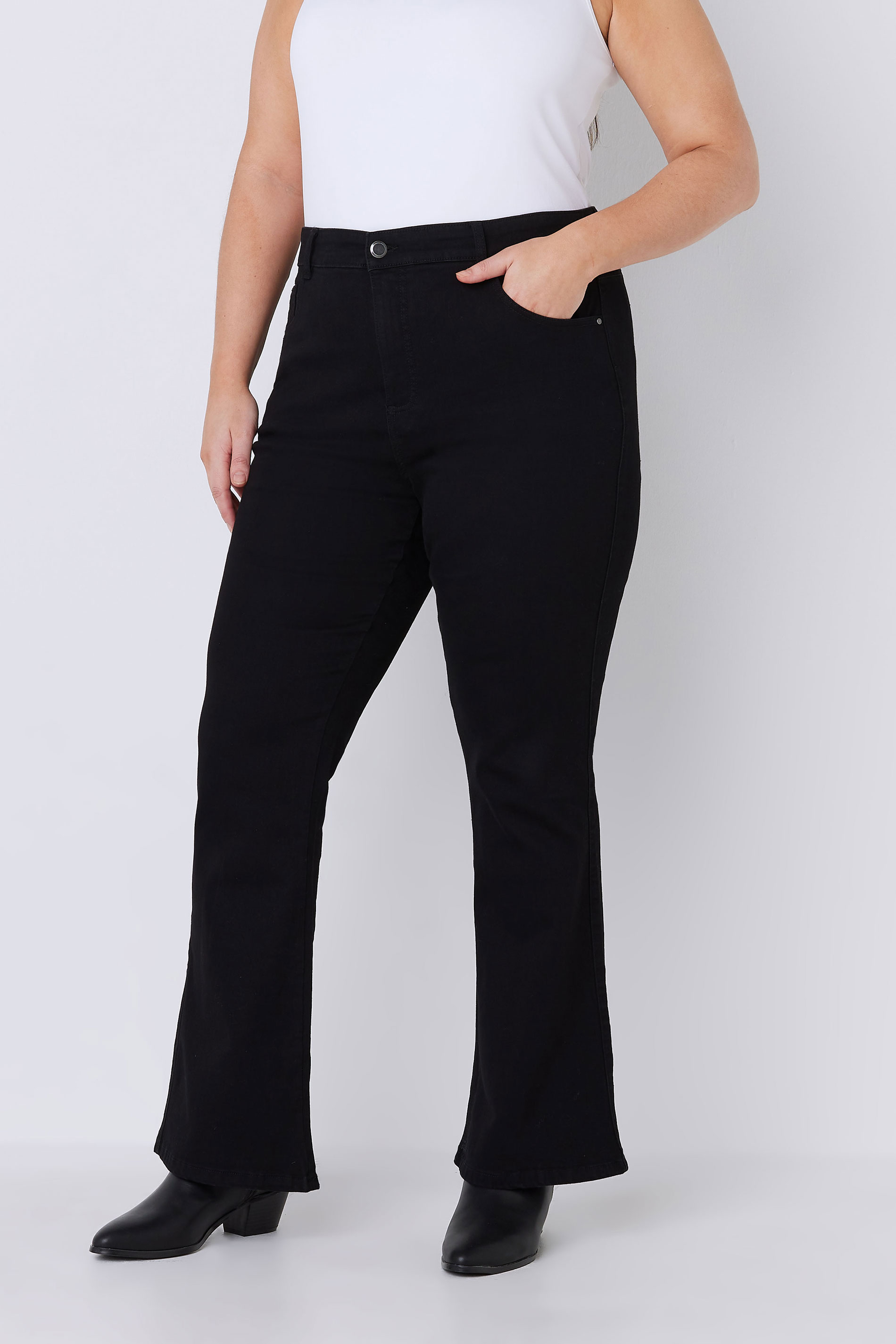 EVANS Plus Size Curve Fit Black Bootcut Jeans  | Evans 3