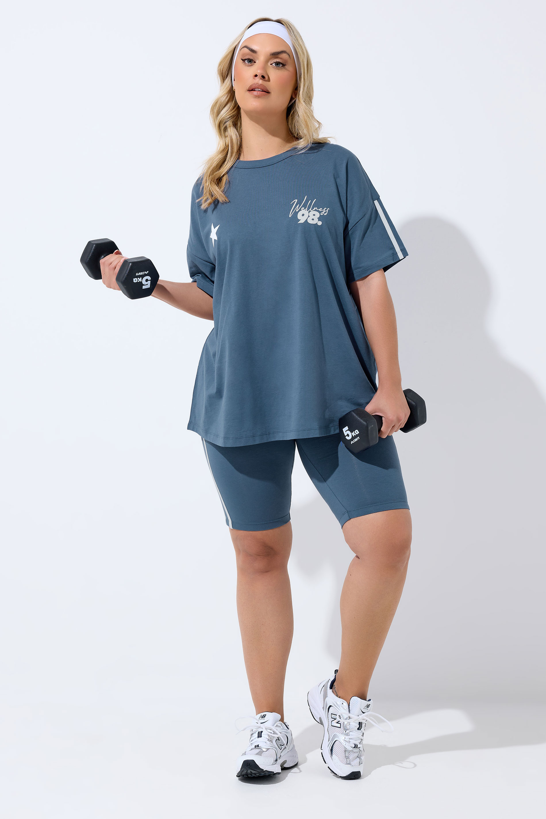 https://cdn.mandco.com/Images/ProductImages/8d5b76b8-10aa-42_149740_C.jpg