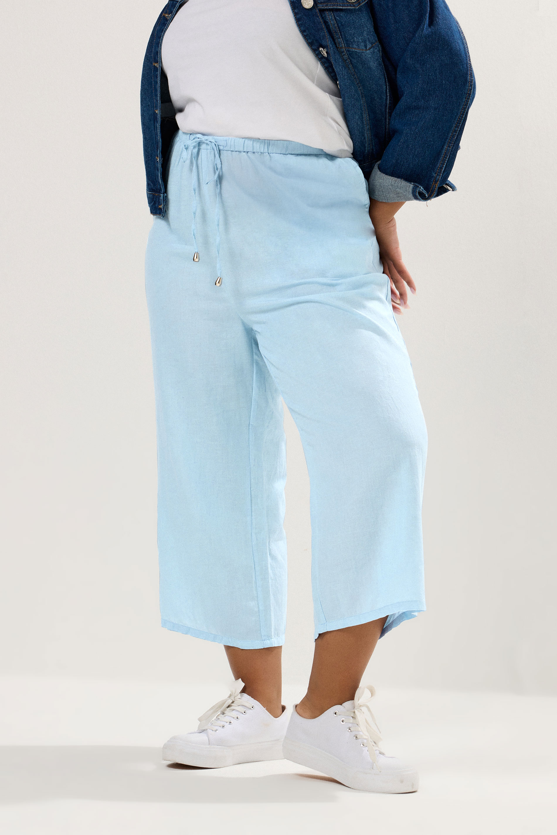 YOURS Plus Size Light Blue Wide Leg Linen Culottes | Yours Clothing 3