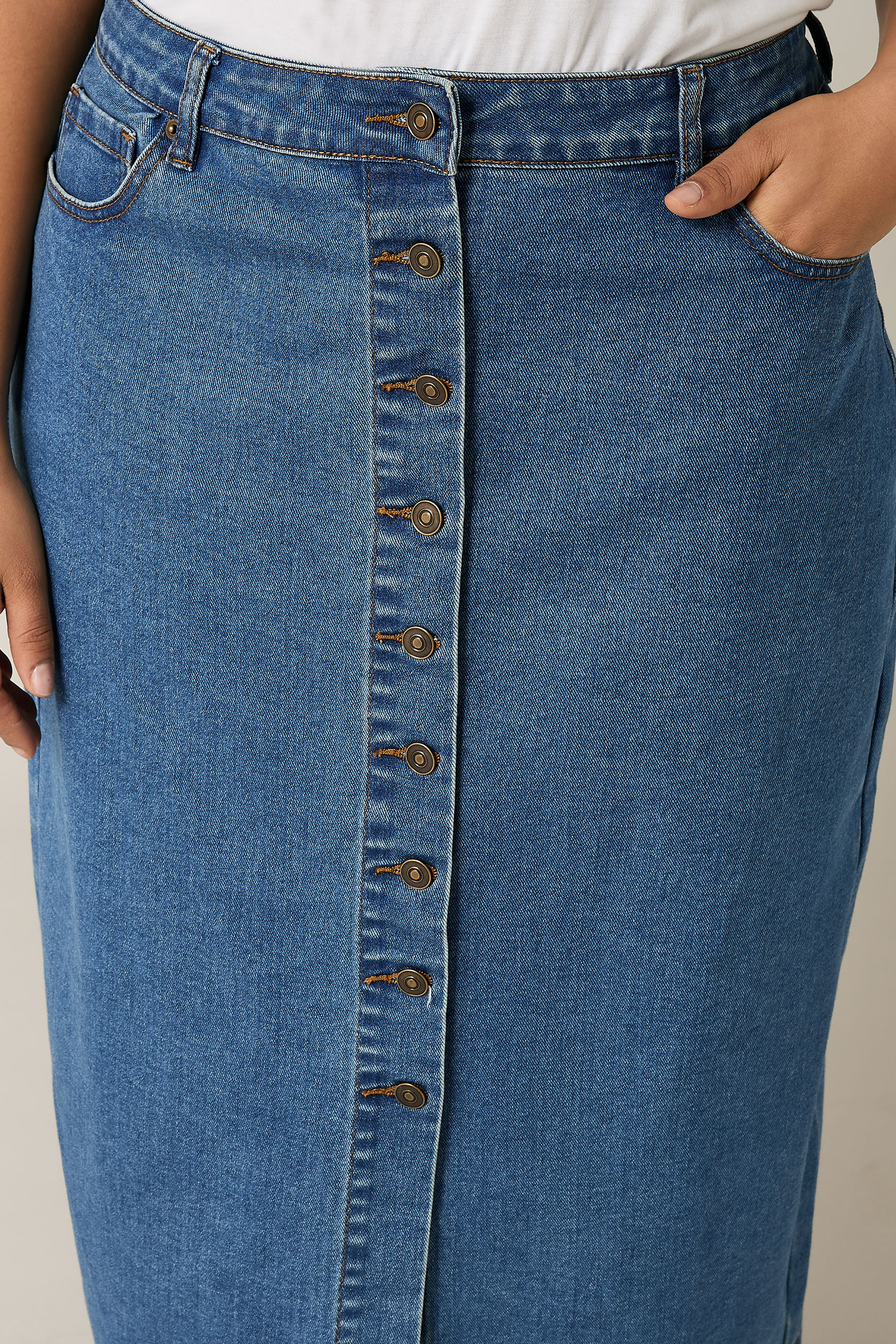 EVANS Plus Size Blue Button Through Denim Maxi Skirt | Evans 5