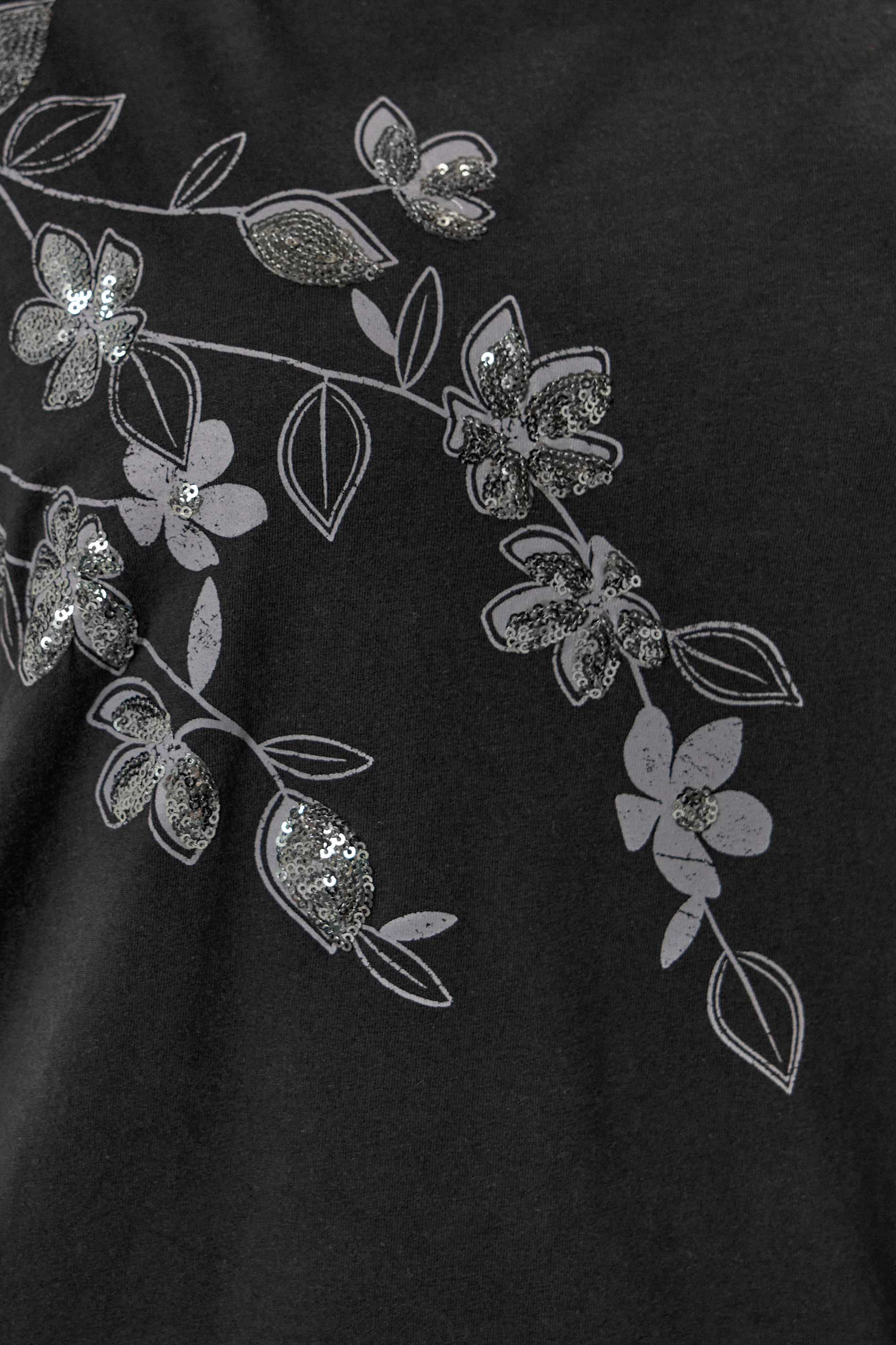 YOURS Plus Size Black Floral Oversized Sequin Top | Yours Clothing 4
