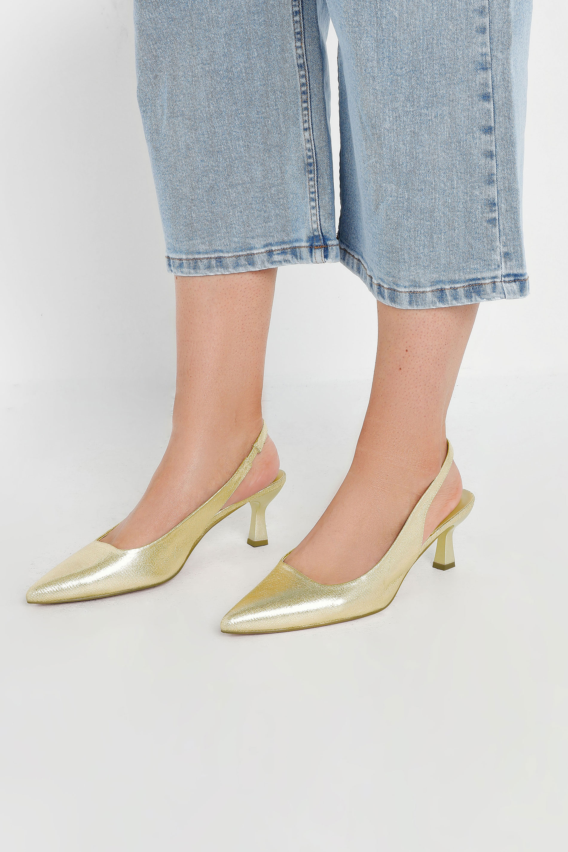 Girls Gold Yours Slingback Kitten Heel Court Shoes In Extra Wide Eee Fit Size 6Eee