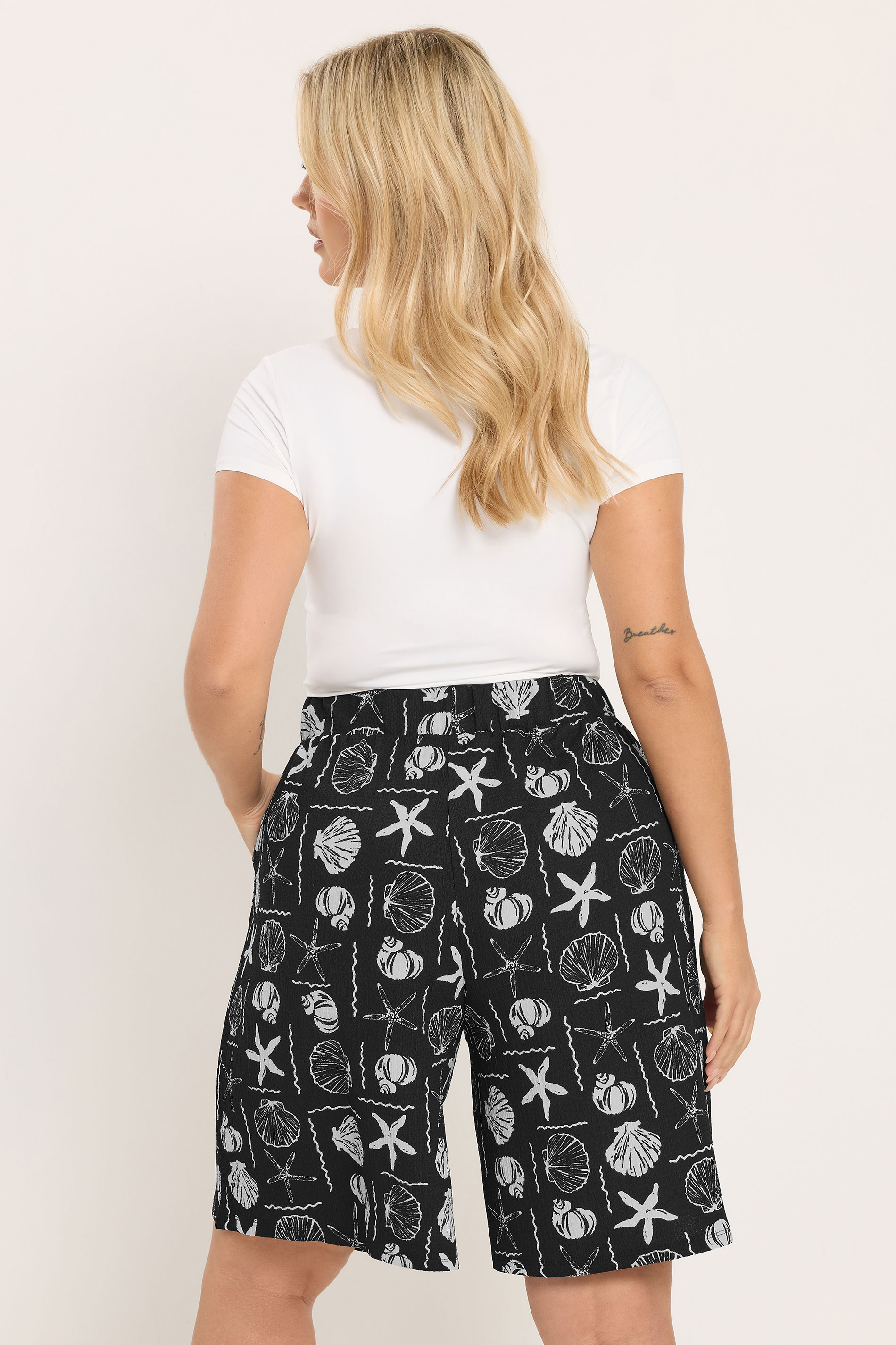 YOURS Plus Size Black Mixed Shell Textured Shorts | Yours Clothing 2