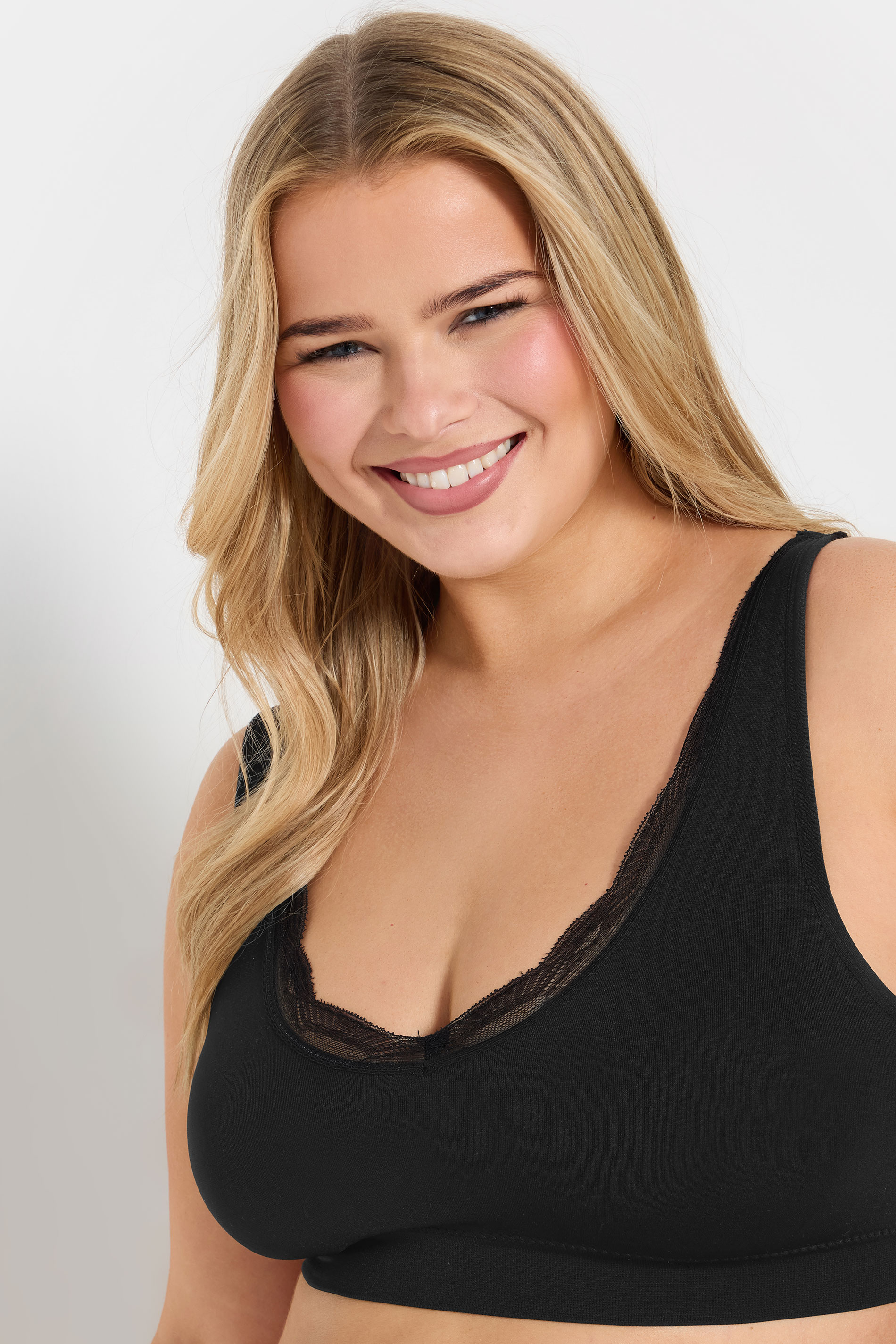 YOURSET 2 PACK Plus Size Black & White Lace Trim Seamless Bralette | Yours Clothing 7