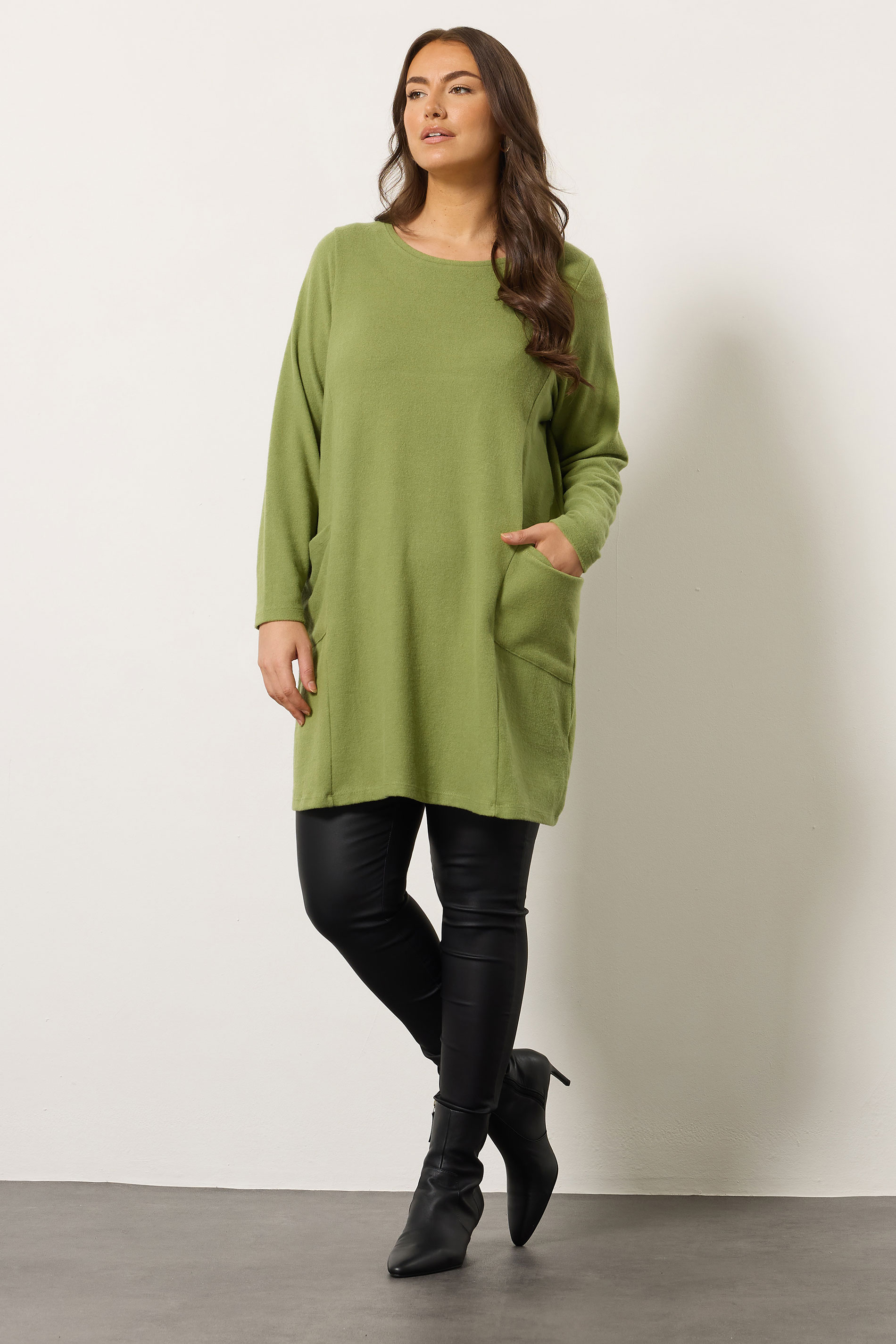 EVANS Plus Size Green Front Pocket Tunic Jumper | Evans  2