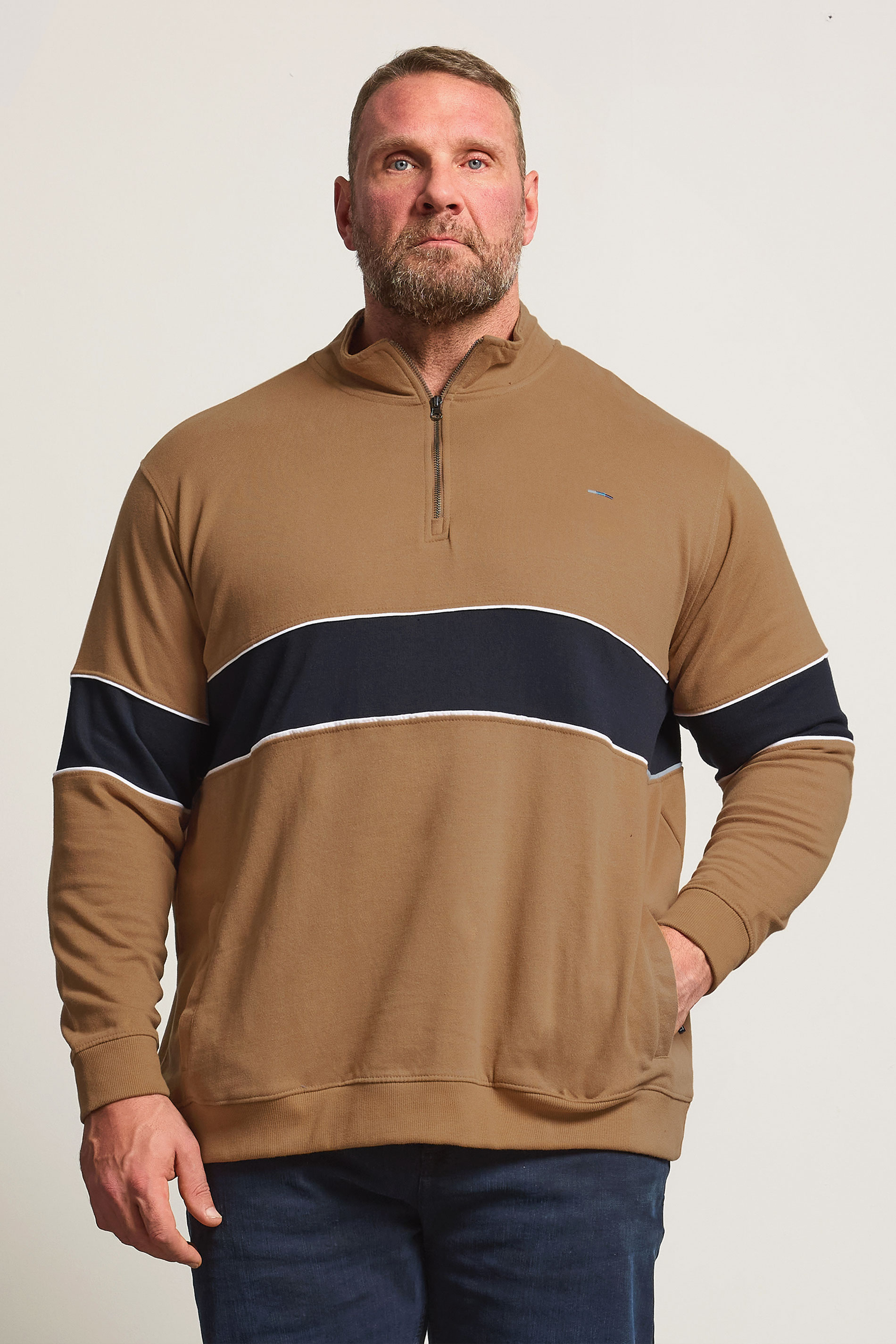 https://cdn.mandco.com/Images/ProductImages/951c27ad-1793-45_700674_A.jpg