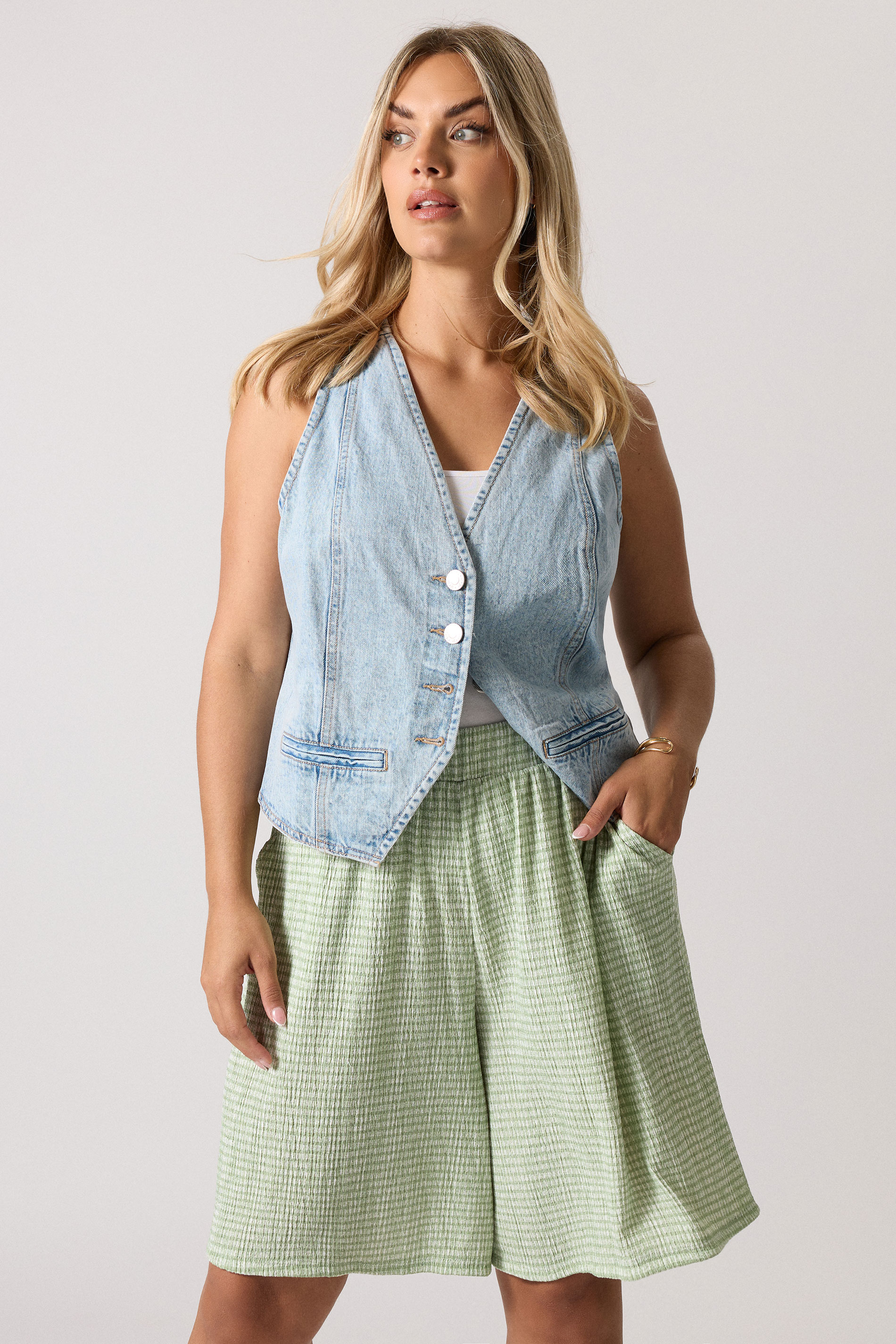 YOURS Plus Size Sage Green Gingham Textured Shorts | Yours Clothing 3
