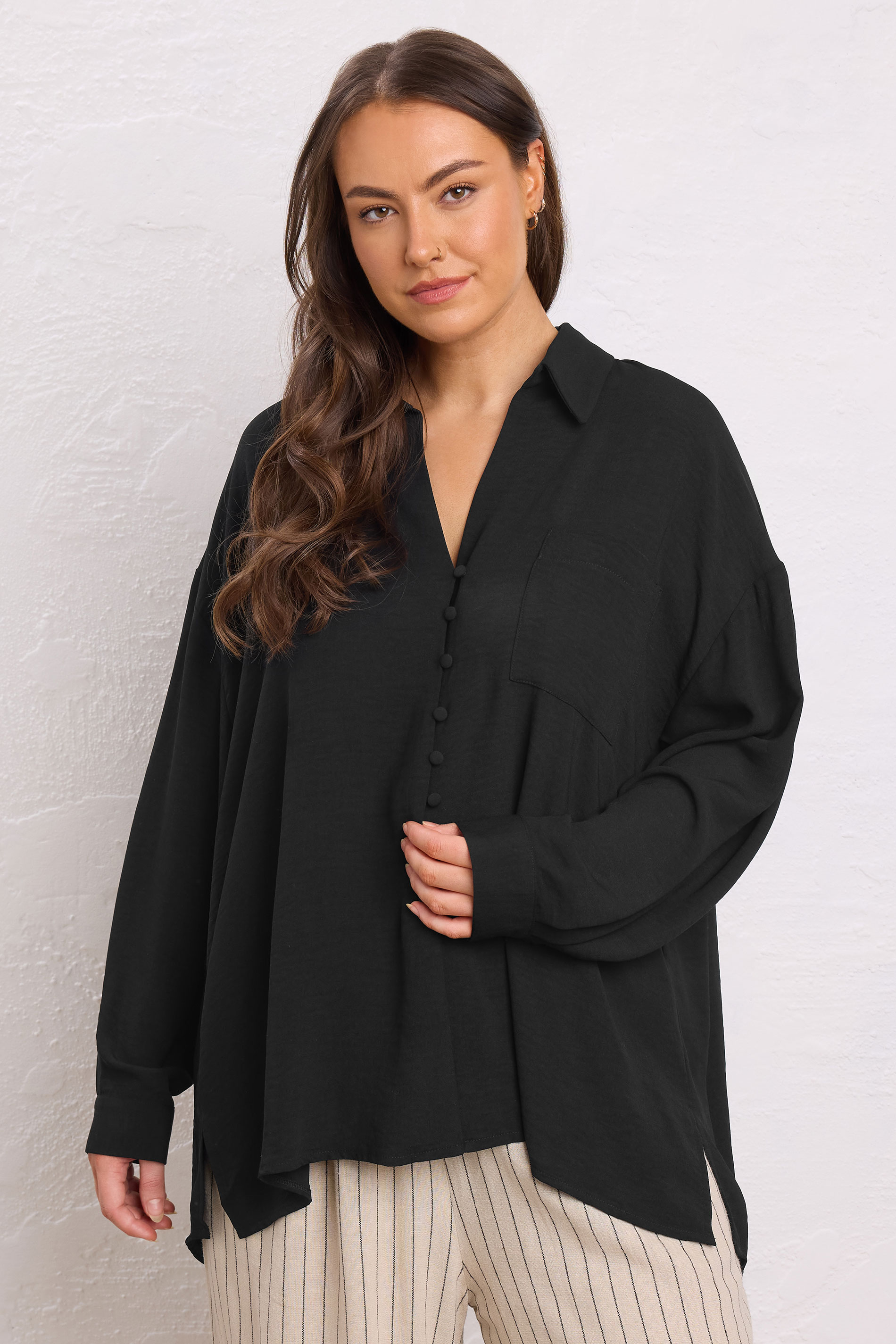 EVANS Plus Size Black Dipped Hem Oversized Shirt | Evans 3