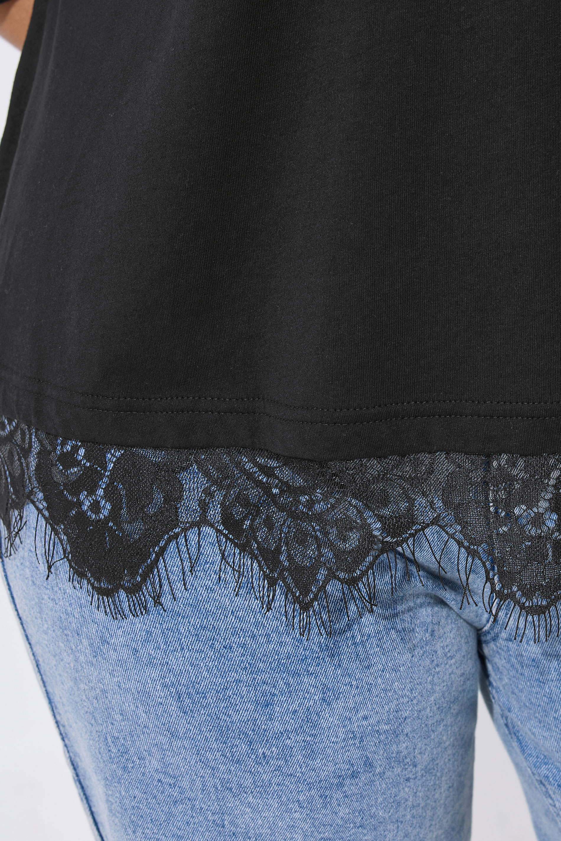 LIMITED COLLECTION Plus Size Black Oversized Lace Hem T-Shirt | Yours Clothing 4
