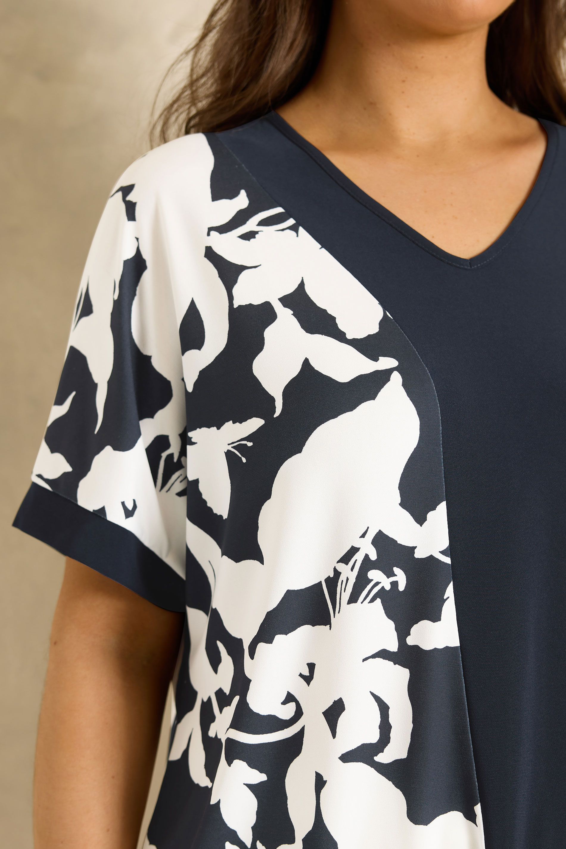 EVANS Plus Size Navy Blue Floral Jersey Top 4