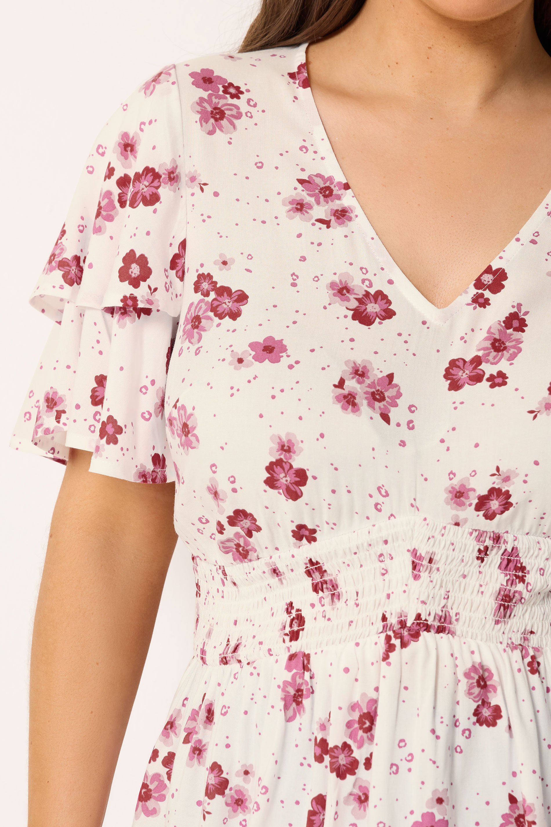 YOURS Plus Size White Floral Flutter Sleeve Top | Yours Clothing 4