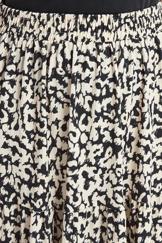 YOURS Plus Size Black Abstract Textured Tiered Skirt | Yours Clothing 4