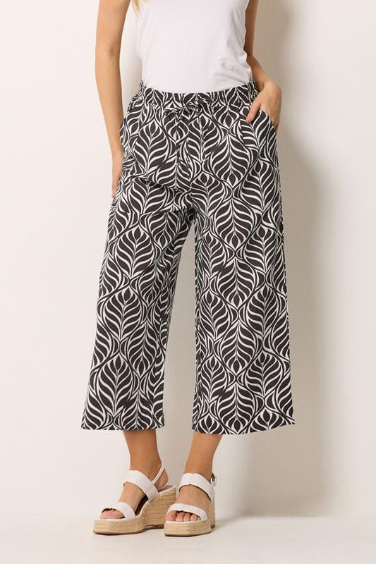  M&Co Brown Leaf Print Culottes