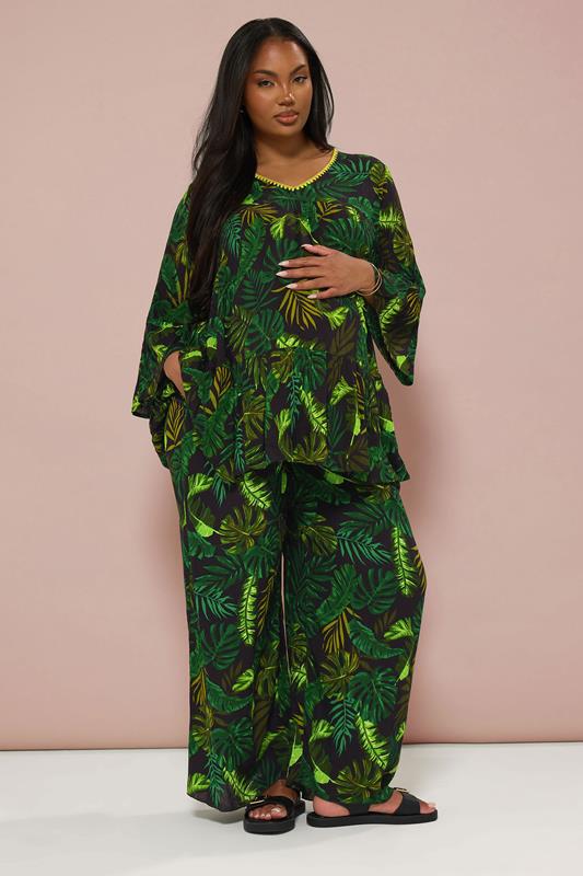 BUMP IT UP MATERNITY Curve Green Palm Leaf Print Top | Yours Clothing 1