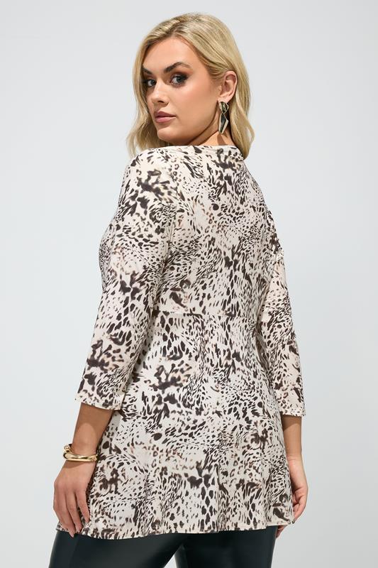 YOURS LONDON Plus Size Ivory White Animal Print Knot Front Top | Yours Clothing 2