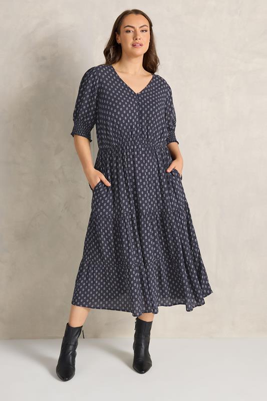EVANS Plus Size Navy Blue Dobby Tiered Maxi Dress | Evans 4