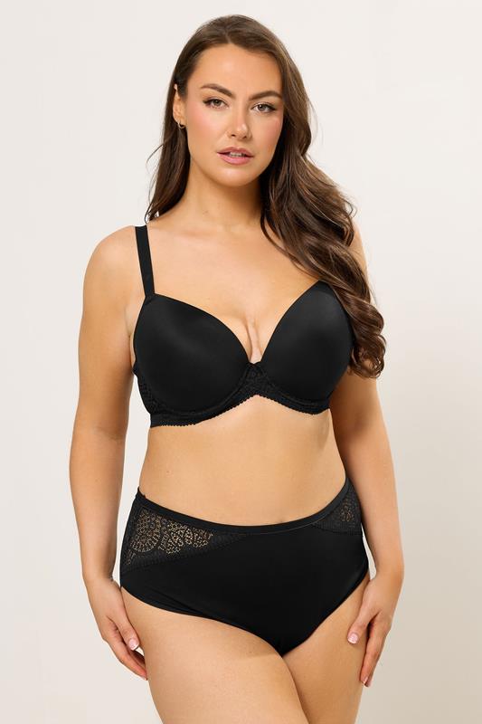 YOURS Plus Size Black Floral Lace Shorts | Yours Clothing 1