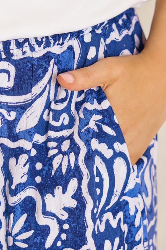 EVANS Plus Size Blue Abstract Print Wide Leg Trouser | Evans 5