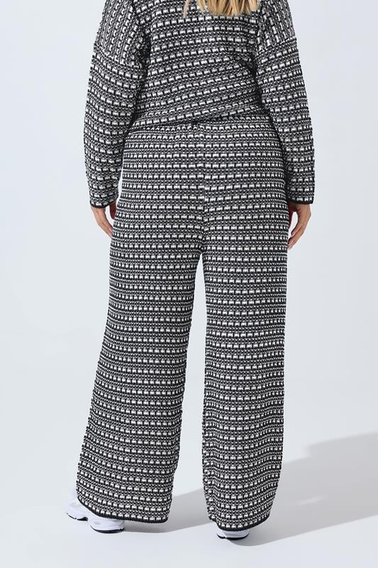 LIMITED COLLECTION Plus Size Navy Blue Boucle Wide Leg Trousers | Yours Clothing 2