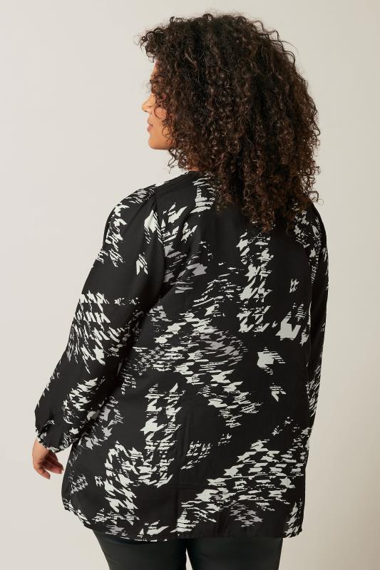 EVANS Plus Size Black Dogtooth Print Pintuck Blouse | Evans  2