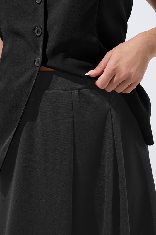 LIMITED COLLECTION Plus Size Black Pleated Skirt | Yours Clothing 4