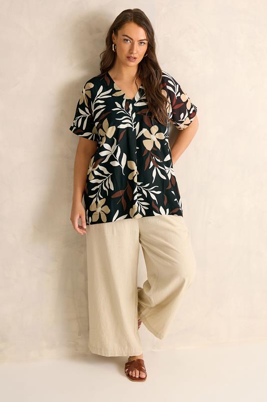 EVANS Plus Size Black Leaf Print Pleat Top | Evans 1