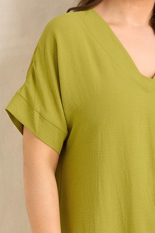 EVANS Plus Size Green Pleat Midi Dress | Evans 4