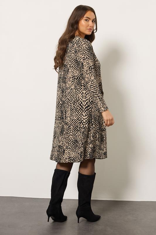 EVANS Plus Size Black Animal Markings Pocket Detail Dress | Evans 2