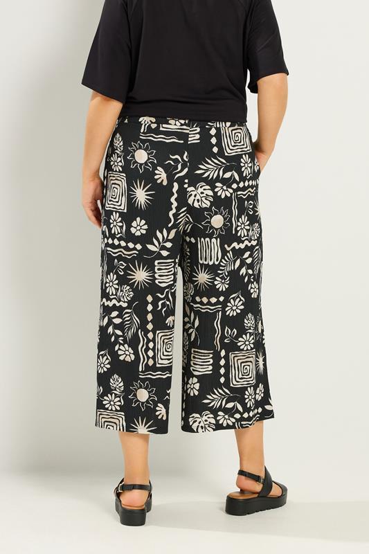 YOURS Plus Size Black Floral Print Textured Culottes | Yours Clothing 2