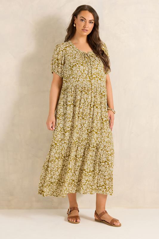 EVANS Curve Green Ditsy Floral Dress | Evans 1