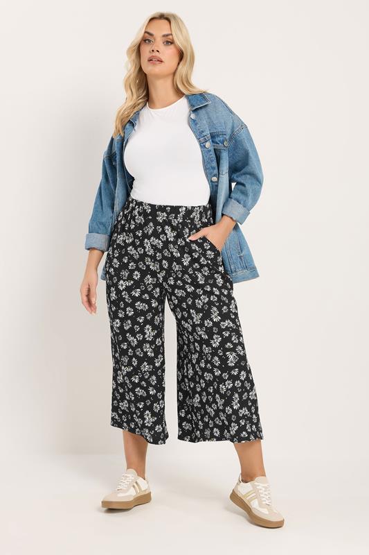 YOURS Curve Black Daisy Print Jersey Culottes | Yours Clothing 1