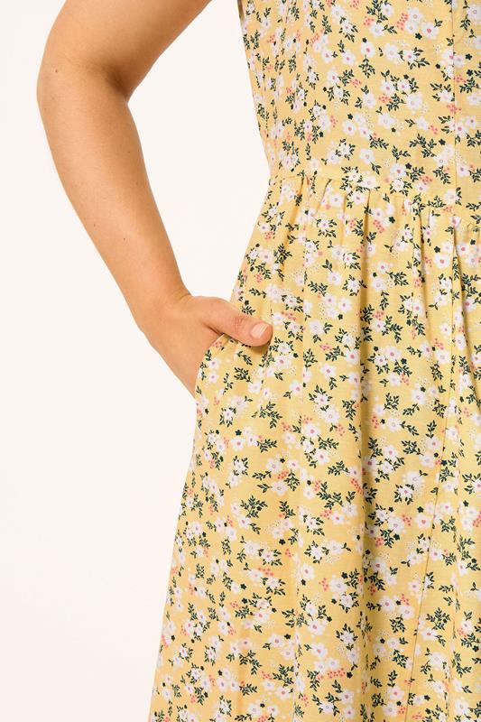 YOURS Plus Size Lemon Yellow Disty Floral Linen Maxi Dress | Yours Clothing 4