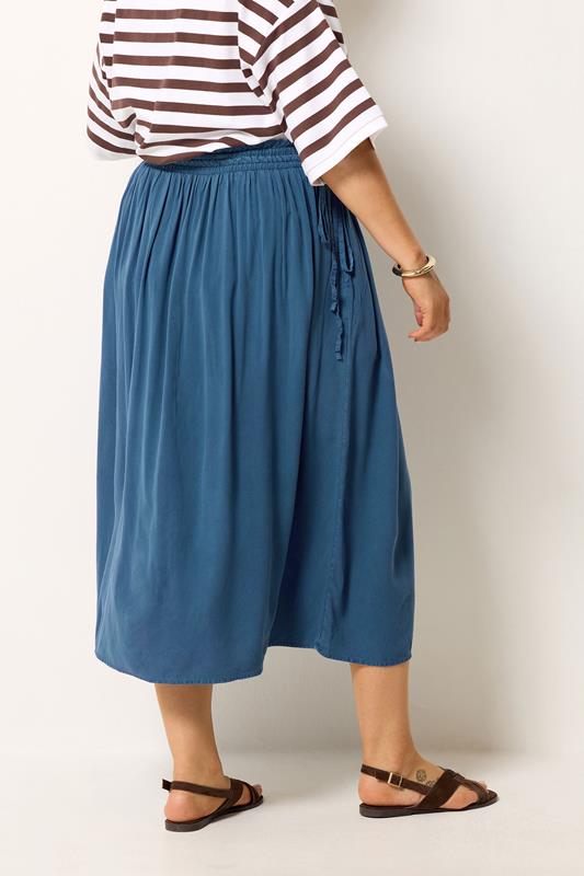 YOURS Plus Size Blue Chambray Midi Skirt | Yours Clothing 2