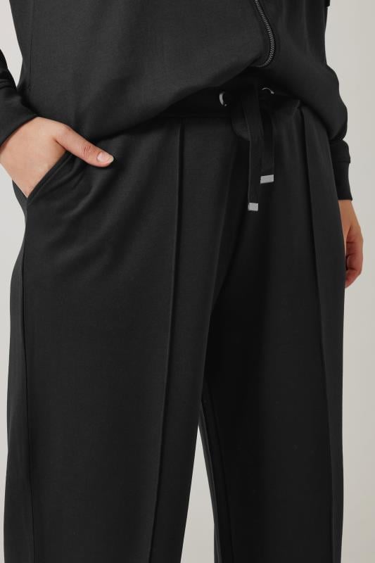 EVANS Plus Size Black Luxe Wide Leg Joggers | Evans 4