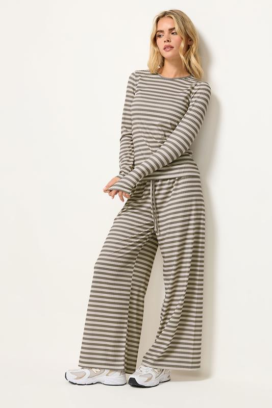  PixieGirl Petite Set Cream Stripe T-Shirt & Wide Leg Trousers