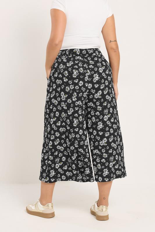 YOURS Curve Black Daisy Print Jersey Culottes | Yours Clothing 2