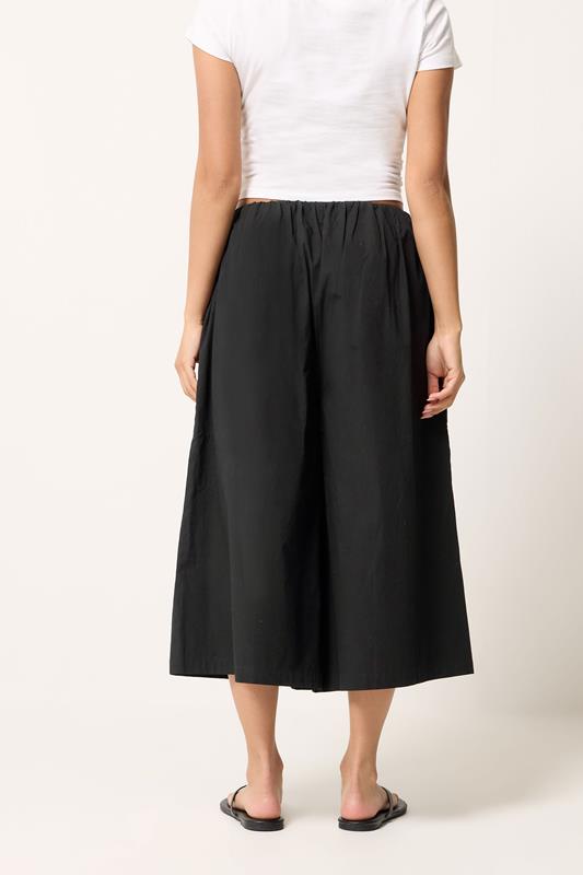 PixieGirl Petite Women's Black Cotton Poplin Culottes | PixieGirl 2