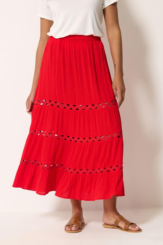  M&Co Red Swirl Panel Tiered Maxi Skirt