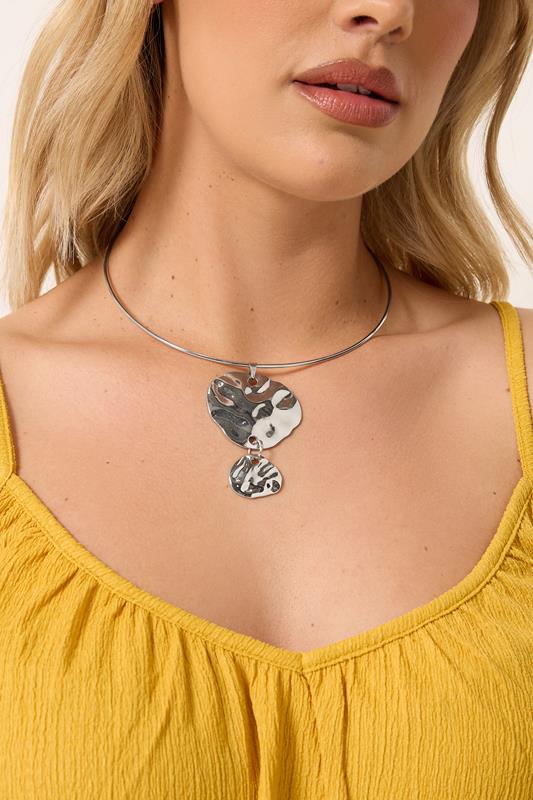 Silver Tone Circle Pendant Collar Necklace | Yours Clothing 1