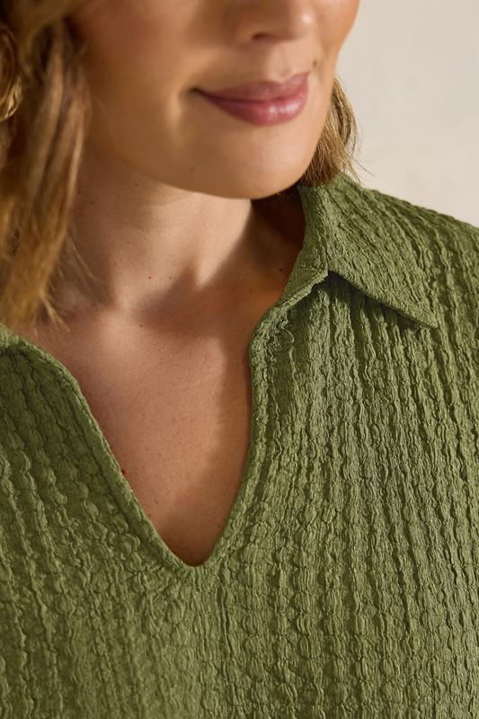 EVANS Plus Size Khaki Green Crinkle Short Sleeve Top | Evans 4