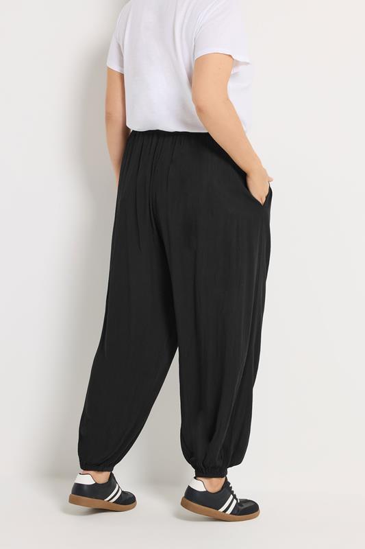 YOURS Plus Size Black Cuffed Balloon Trousers | Yours Clothing 2