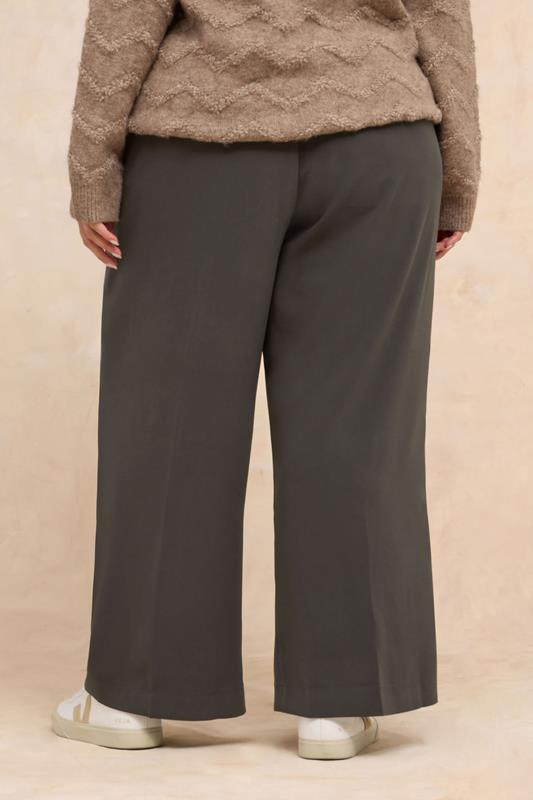 EVANS Plus Size Chocolate Brown Wide Leg Tailored Trousers | Evans 2