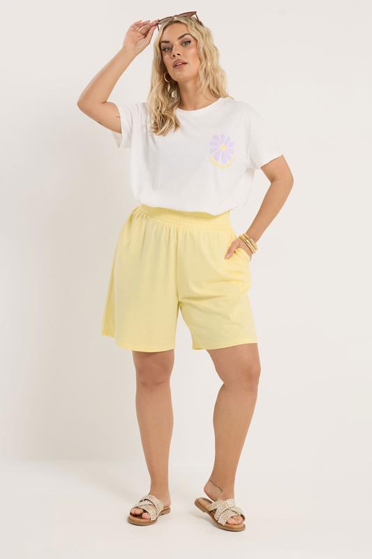 YOURS Plus Size Yellow Shirred Shorts | Yours Clothing 4